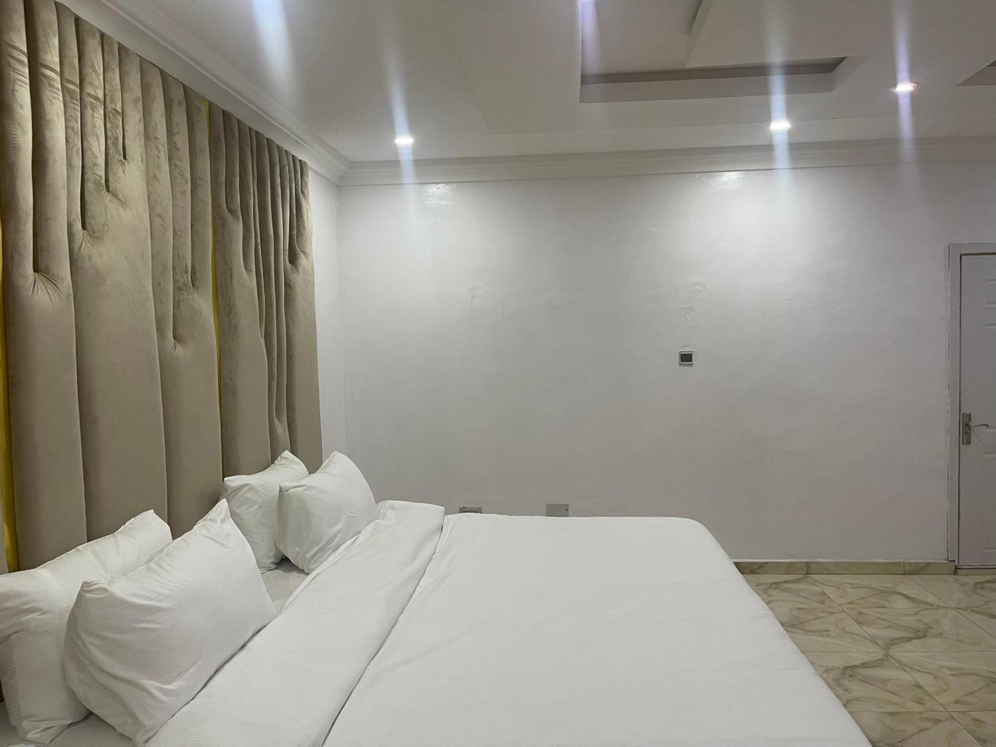 White Gold Hotel 伊凯贾 外观 照片