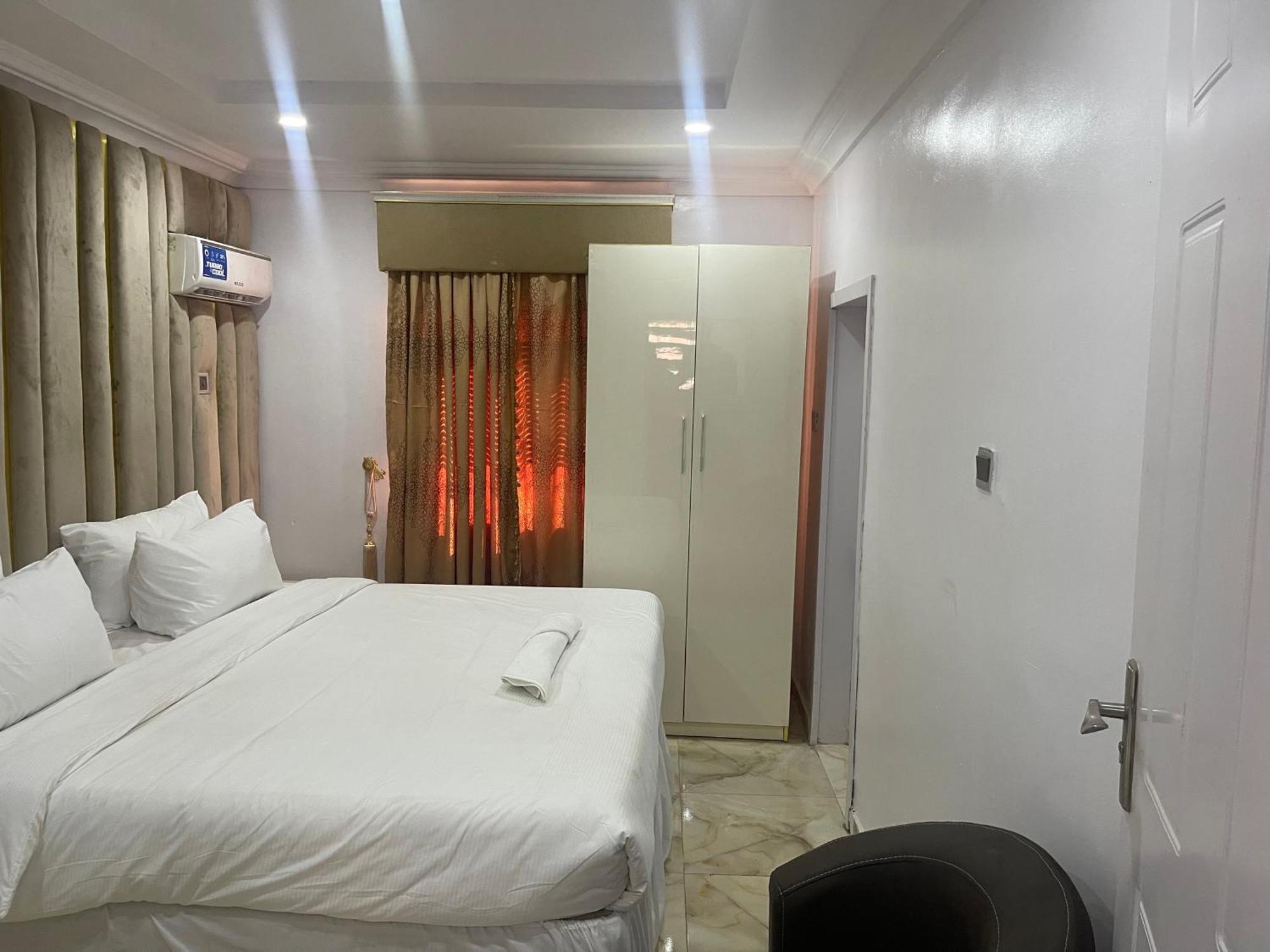 White Gold Hotel 伊凯贾 外观 照片