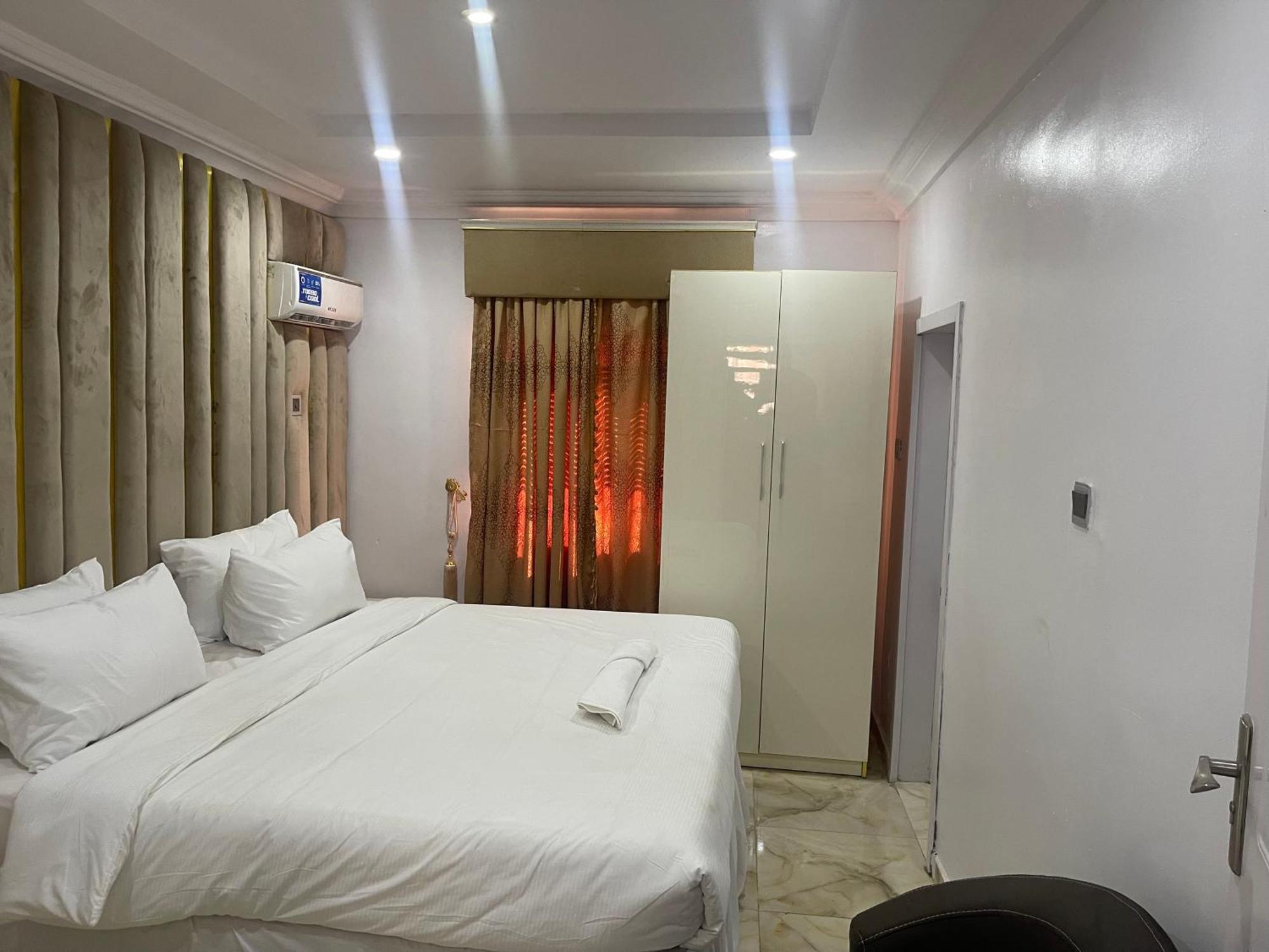 White Gold Hotel 伊凯贾 外观 照片