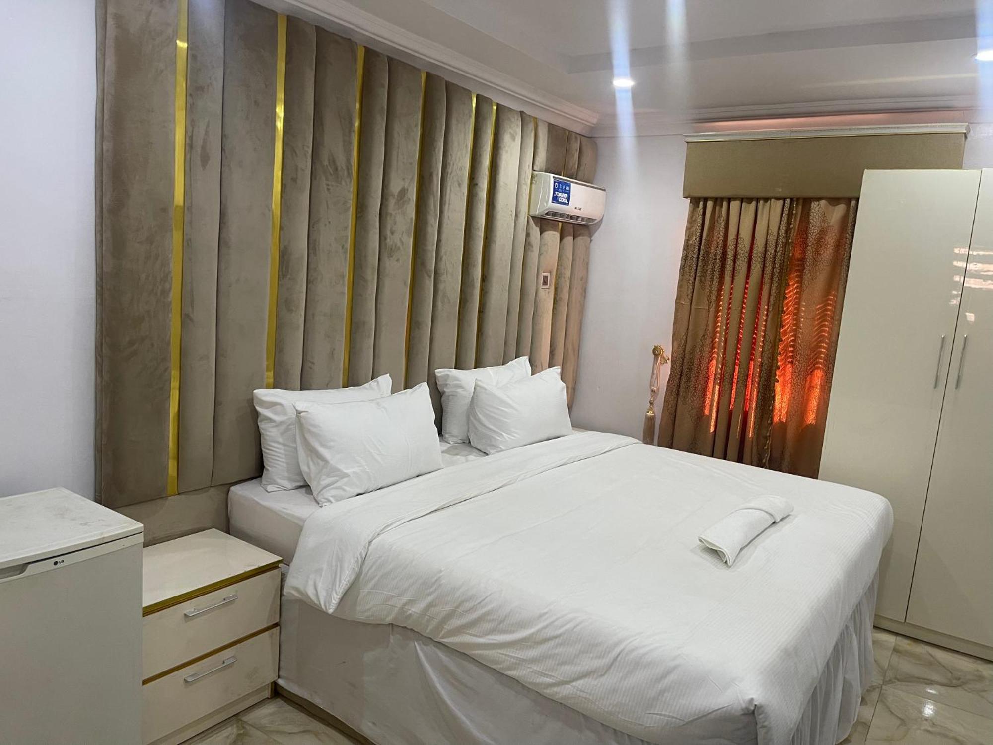 White Gold Hotel 伊凯贾 外观 照片