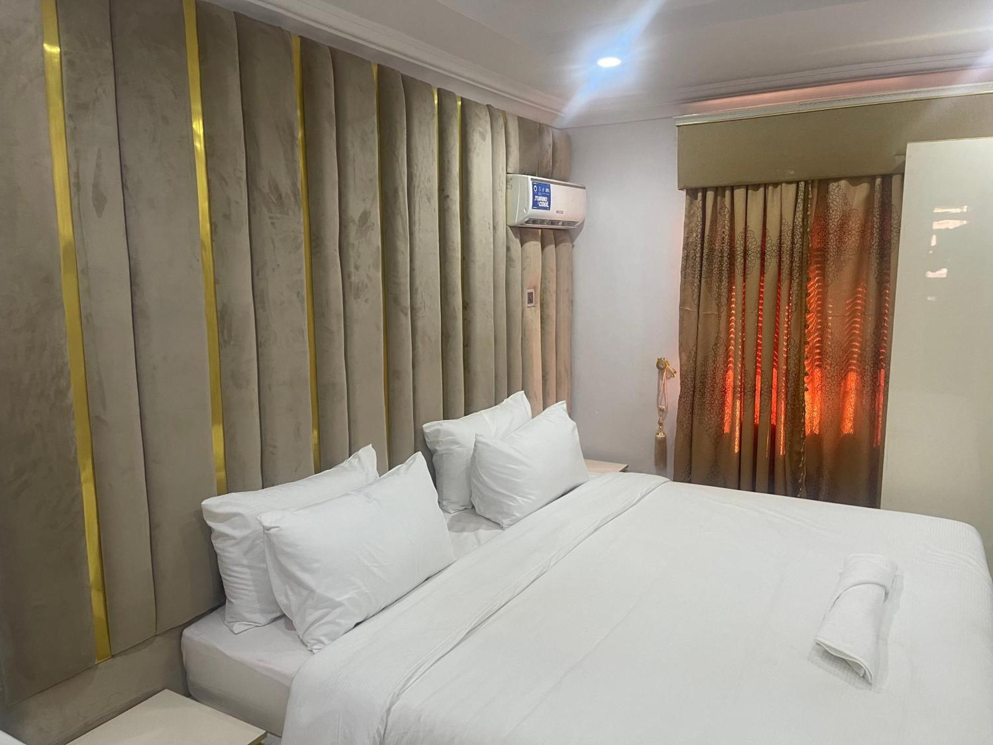 White Gold Hotel 伊凯贾 外观 照片